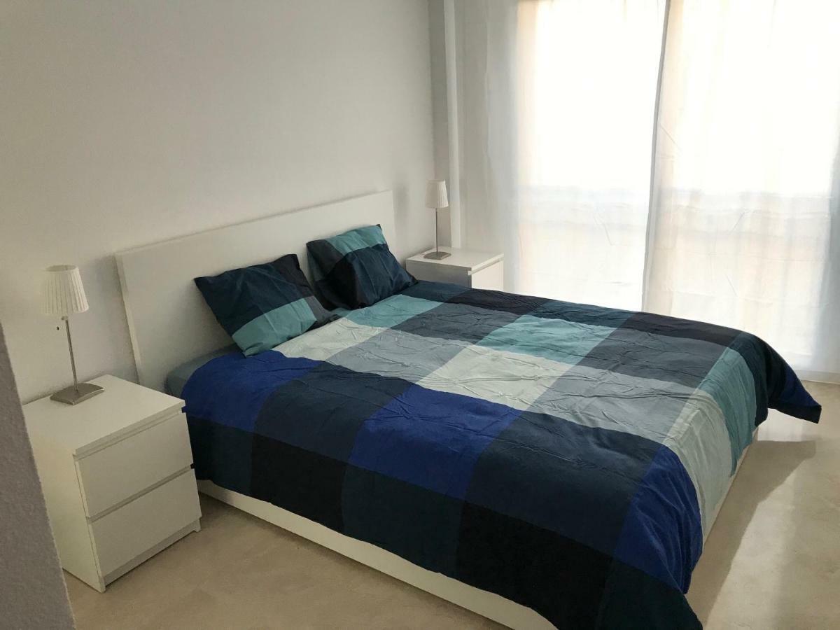 Marbella - Estepona Beach Frontline Apartment Екстер'єр фото