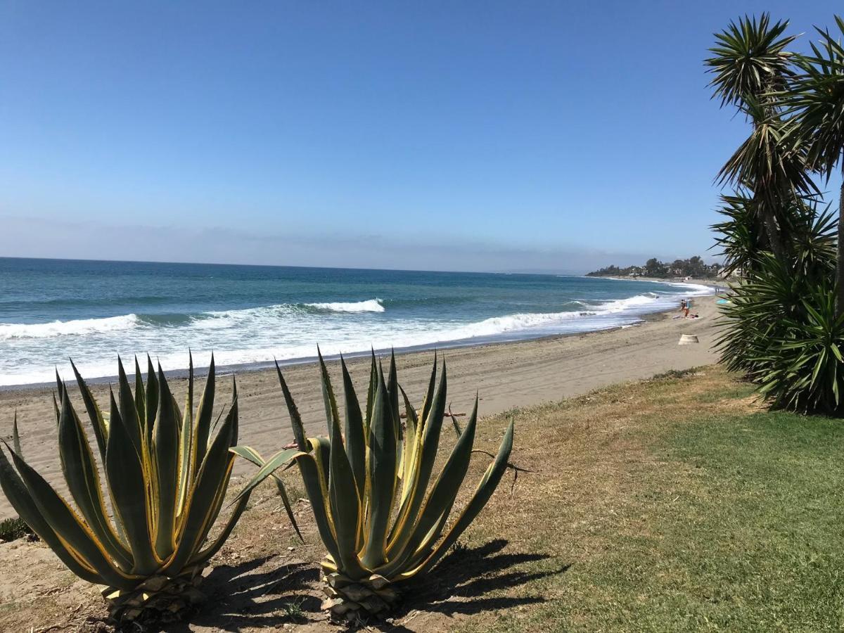 Marbella - Estepona Beach Frontline Apartment Екстер'єр фото